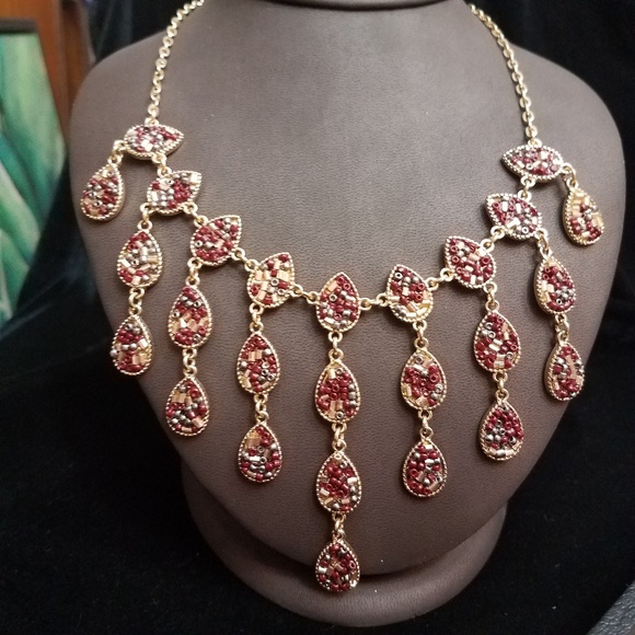 New INC Bib style necklace - Picture 2 of 3